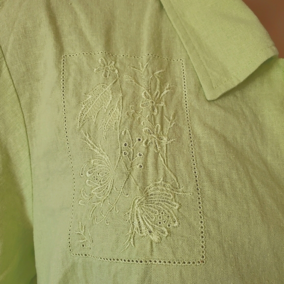 Jane Ashley Embroidered Button Up Blouse - Picture 6 of 13
